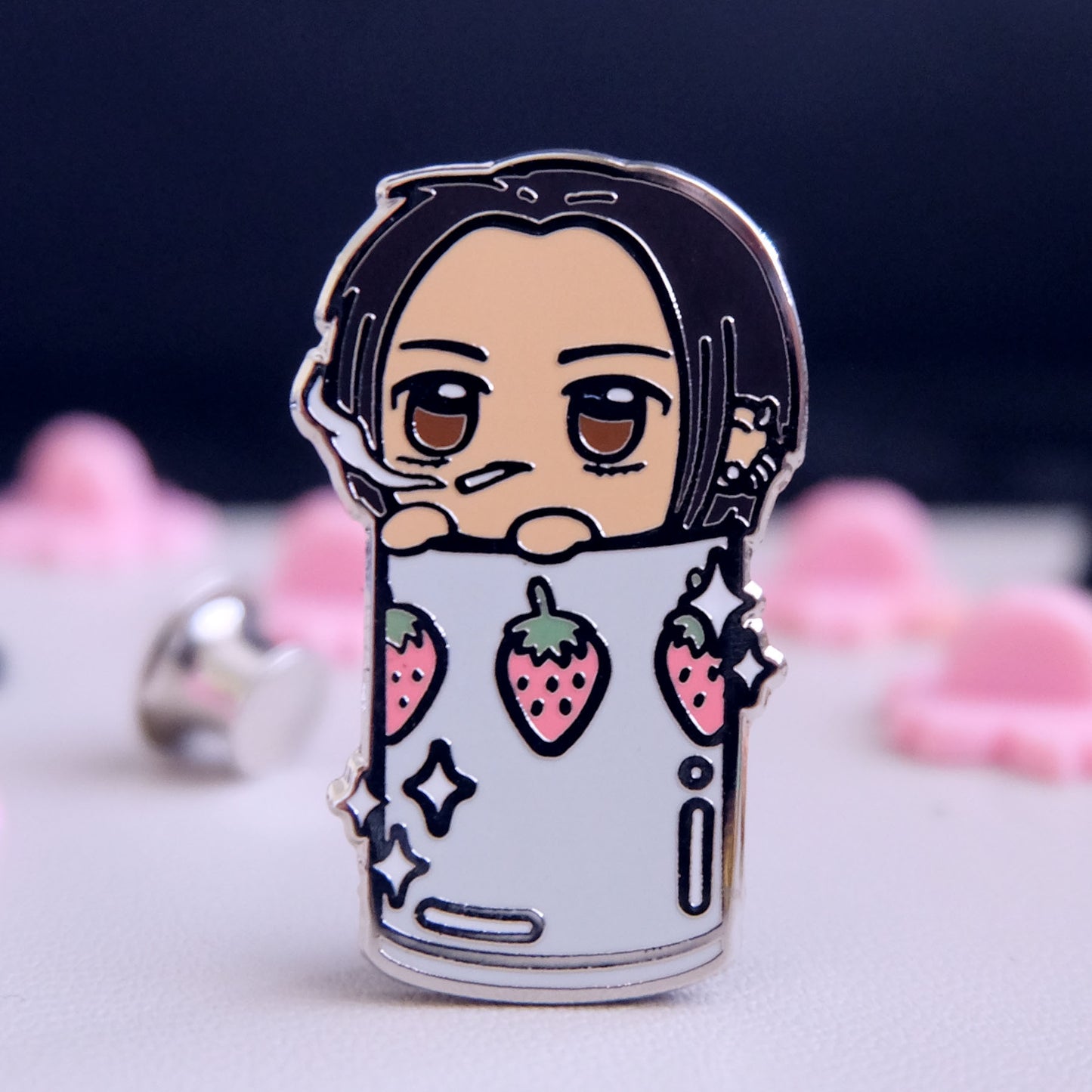 Nana Peeker Enamel Pin